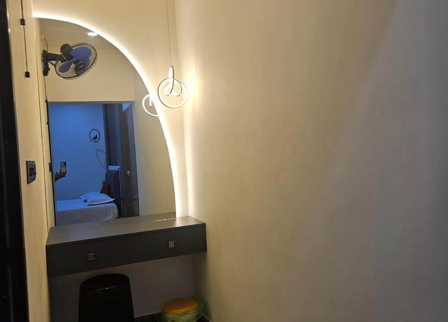 Reverie Homestay Mundrothuruth